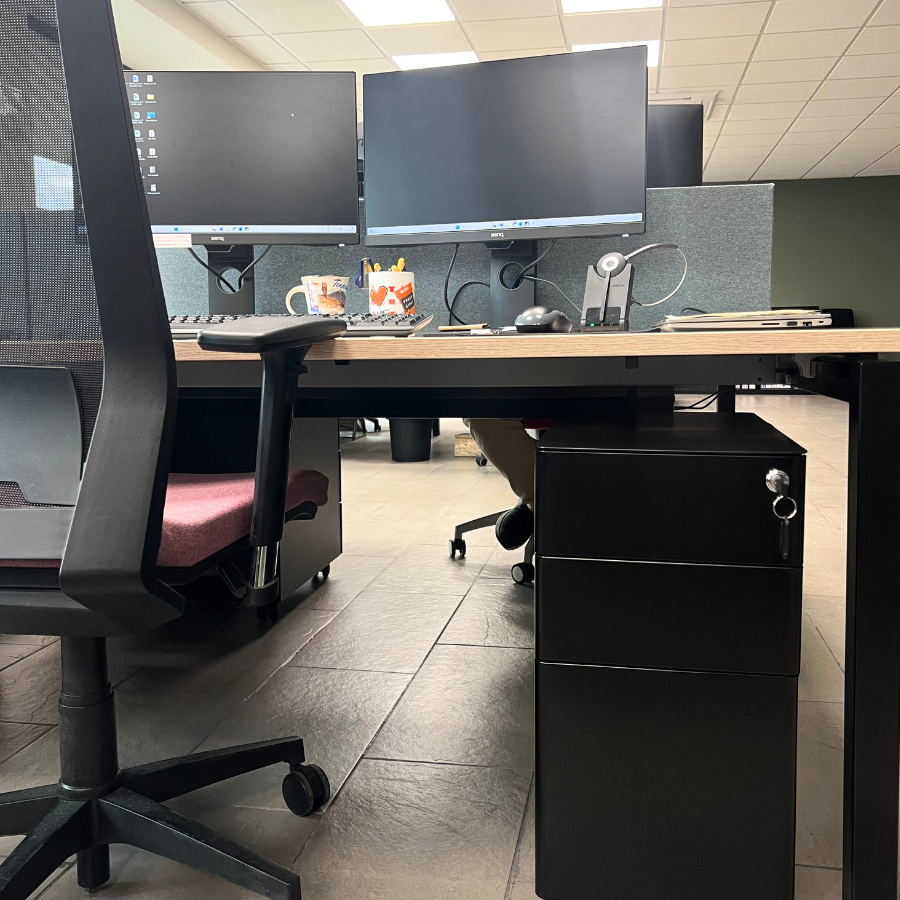 Kompletter Arbeitsplatz